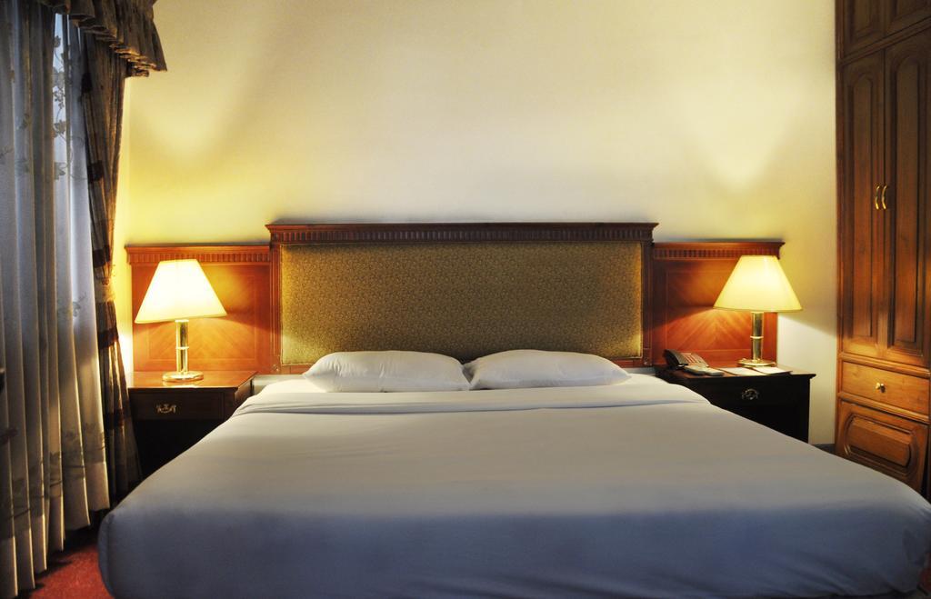 Hotel Bon Vivant Dacca Cameră foto