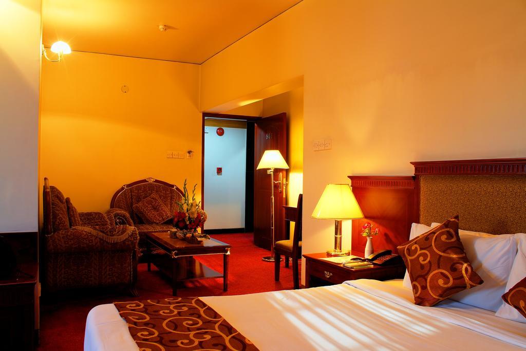 Hotel Bon Vivant Dacca Cameră foto